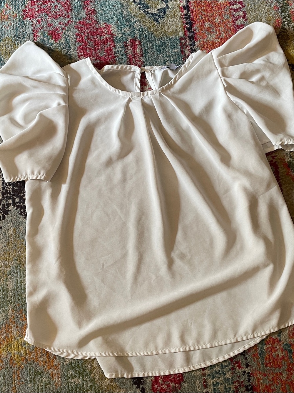 iris Cream Puff Sleeve Blouse